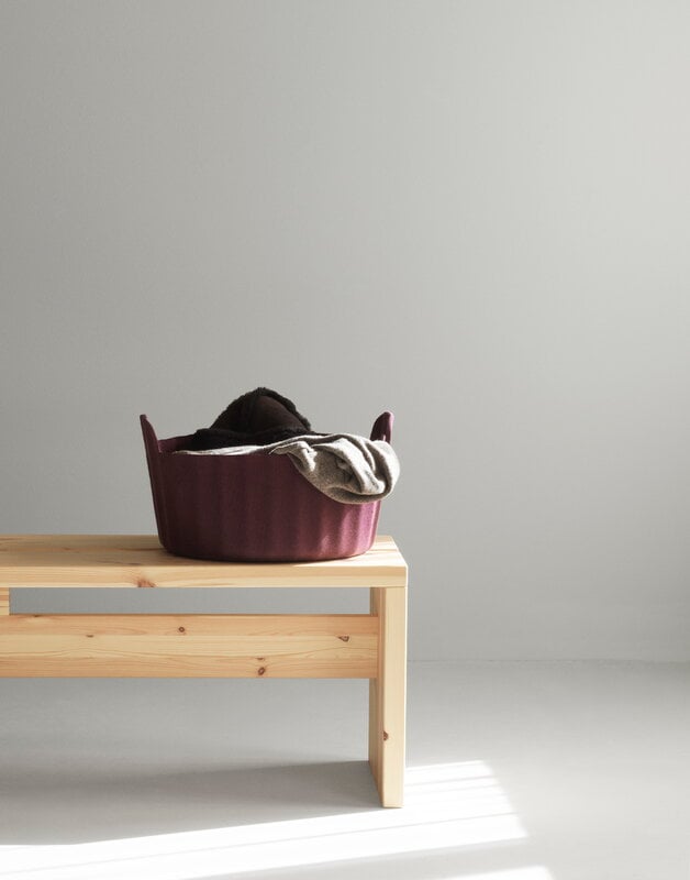 Normann Copenhagen Colu basket, burgundy, decoration image