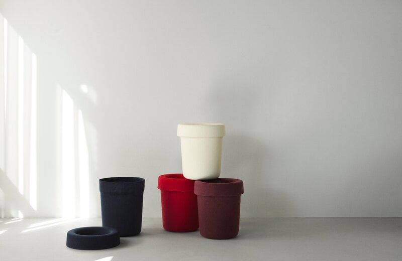 Normann Copenhagen Hide office bin, bright red, decoration image