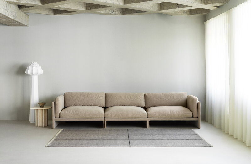 Normann Copenhagen Seam Teppich, 170 x 240 cm, Grautöne, dekorationsbild