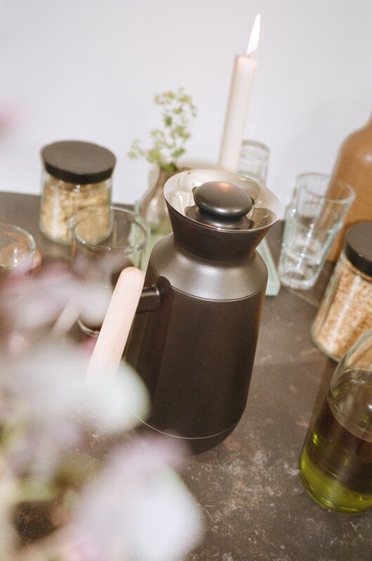 Rosendahl DayBreak thermos jug,, 1,0 L, black, decoration image