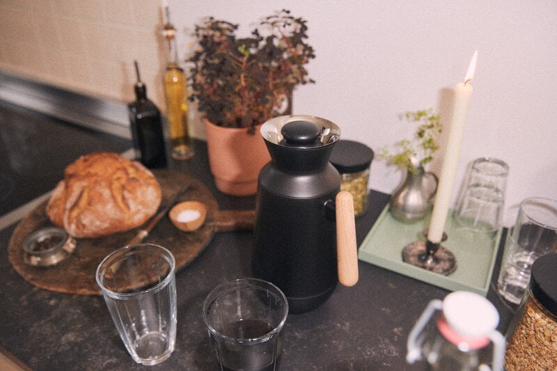 Rosendahl DayBreak thermos jug,, 1,0 L, black, decoration image