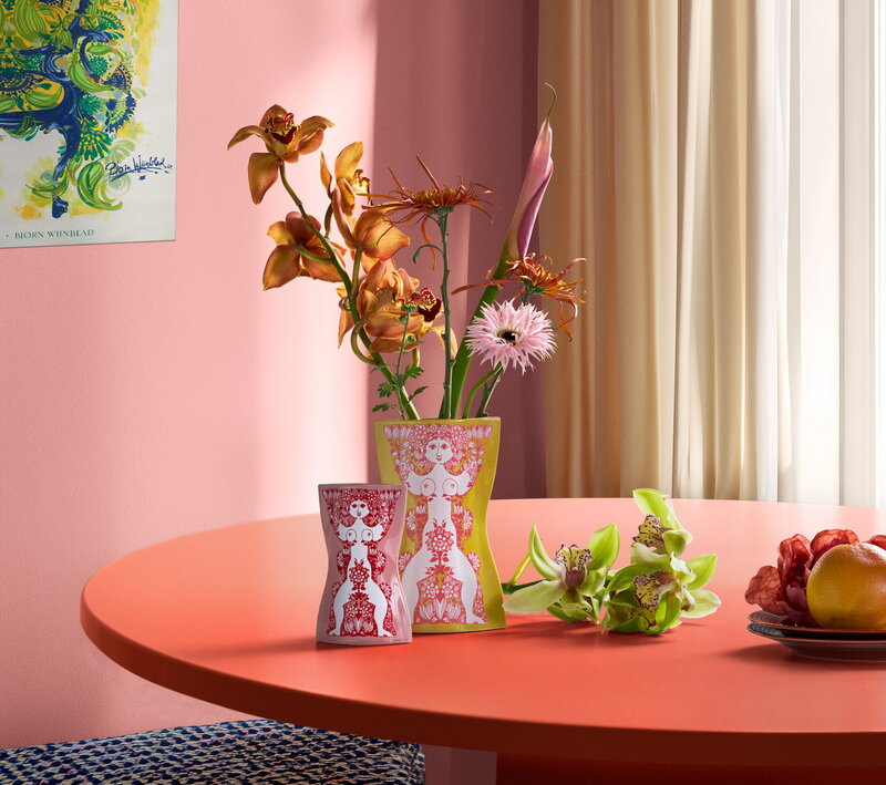 Bjørn Wiinblad Nina vase, 16,5 cm, pink - red, decoration image