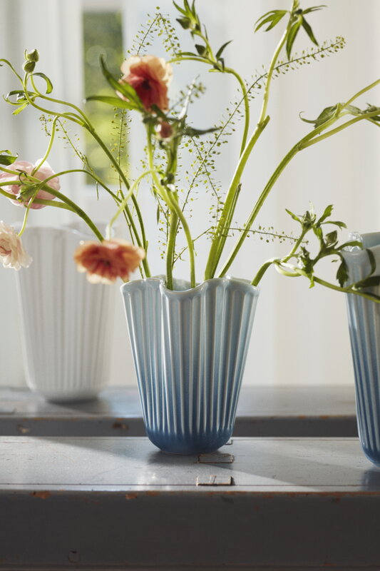 Kähler Hammershøi Unfold vase, 16,5 cm, blue, decoration image