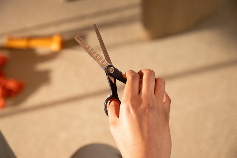 Fiskars Fiskars blending scissors for pets, decoration image