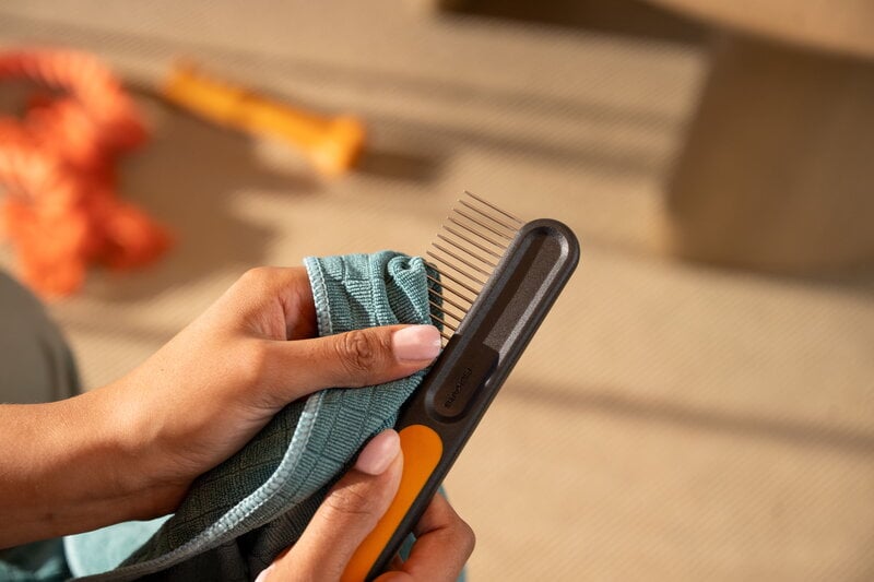 Fiskars Fiskars wide-tooth comb for pets, view 8