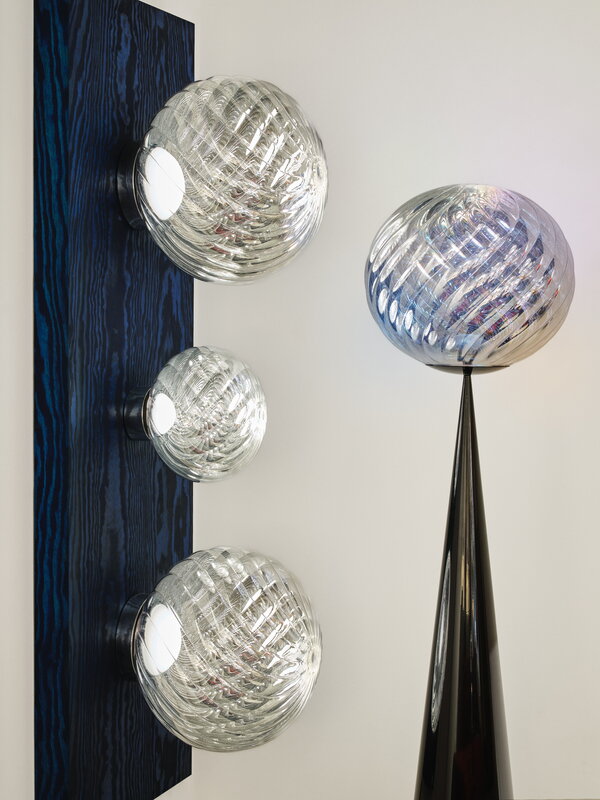 Tom Dixon Whirl Cone Fat floor lamp, silver - black, decoration image