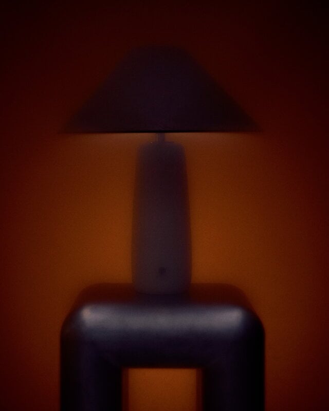 FORMARKIVET Baton pöytävalaisin, vaalea beige, näkymä 2