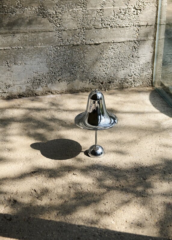 Verpan Pantop Portable table lamp, 18 cm, chrome, decoration image