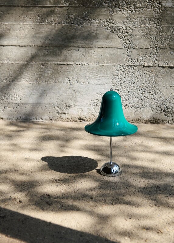 Verpan Pantop Portable ladattava pöytävalaisin, 18 cm, dark teal, sisustuskuva