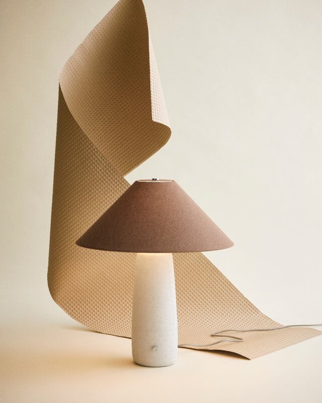 FORMARKIVET Baton table lamp, concrete, view 2