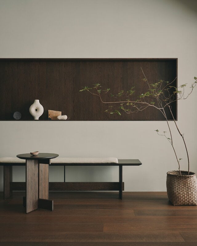 Karimoku Case A-B01 penkki, 150 cm, savustettu tammi, sisustuskuva