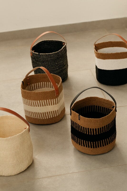 Mifuko Kiondo basket with handle, S, duo black, view 2