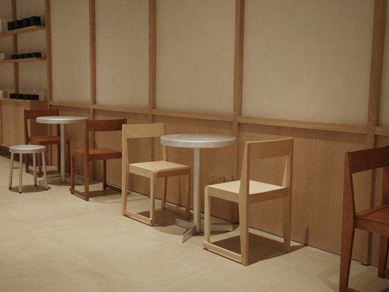 Frama Chair 01, natural birch, decoration image