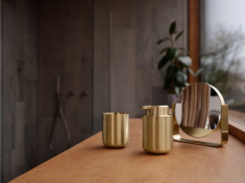Zone Denmark Ume toothbrush mug, brass, decoration image