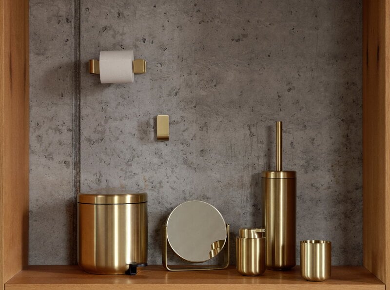 Zone Denmark Ume toothbrush mug, brass, decoration image
