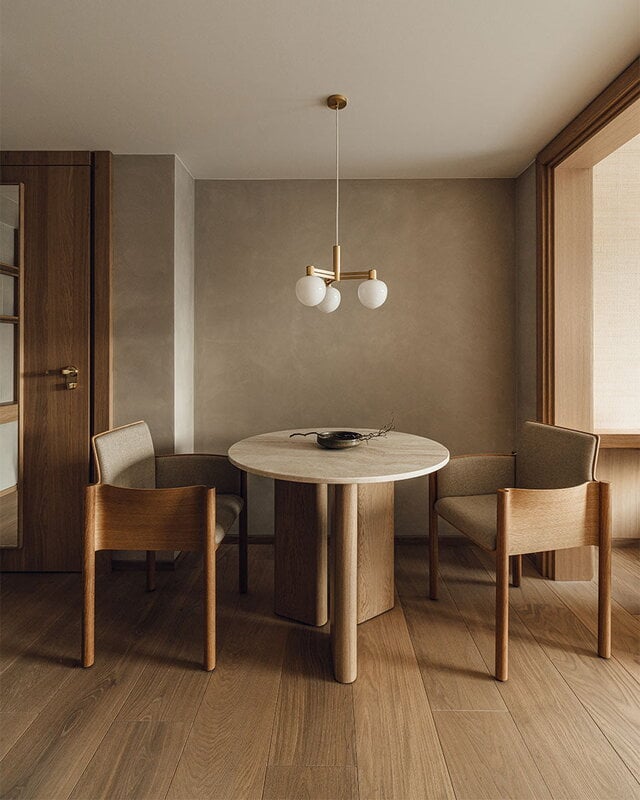 LYFA Memoir 120 III lampadario, ottone, immagine decorativa