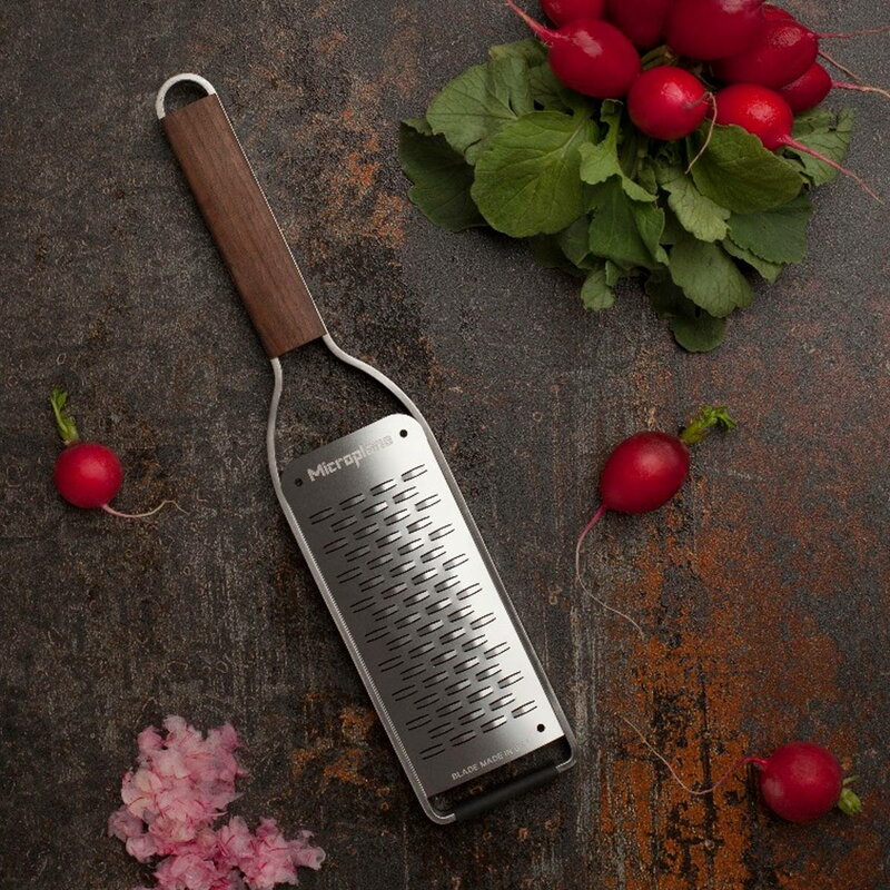 Microplane Master Series - Grattugia A Due Vie 32 Cm - Lama In Acciaio Inox Ultra Affilata - Per Formaggi, Cioccolato, Spezie