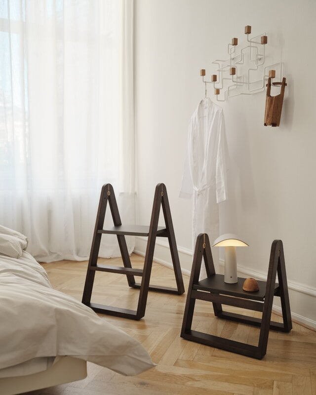 Gejst Reech Step stool ladder, dark ash, decoration image