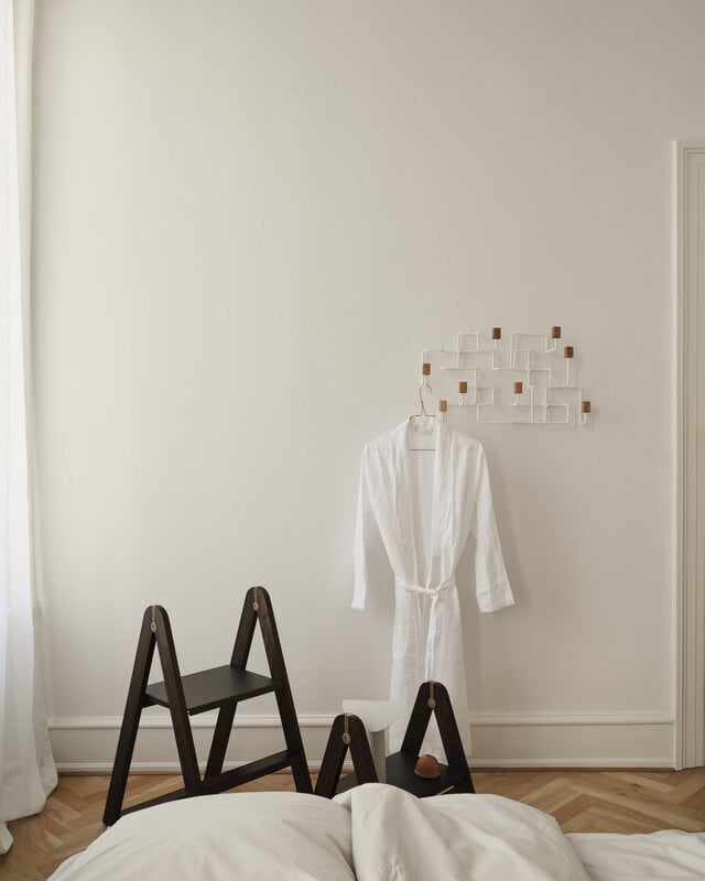 Gejst Reech Step ladder, dark ash, decoration image