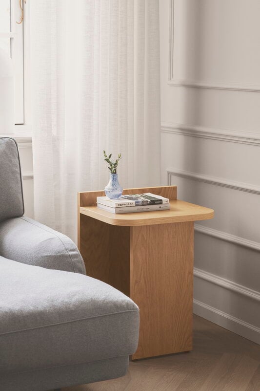 Gejst Ismo sidetable, oak, decoration image