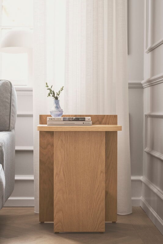 Gejst Ismo sidetable, oak, decoration image
