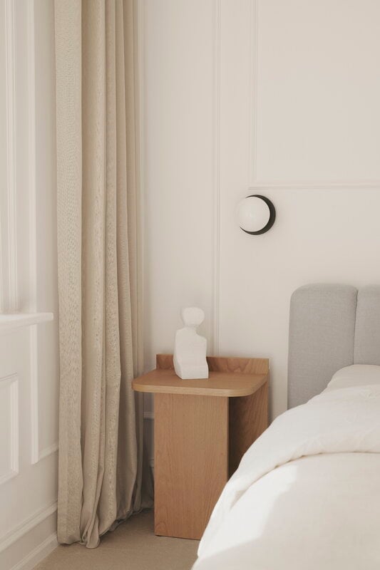 Gejst Ismo sidetable, oak, decoration image