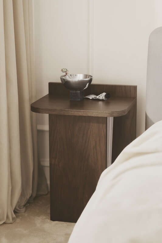Gejst Ismo sidetable, dark oak, decoration image