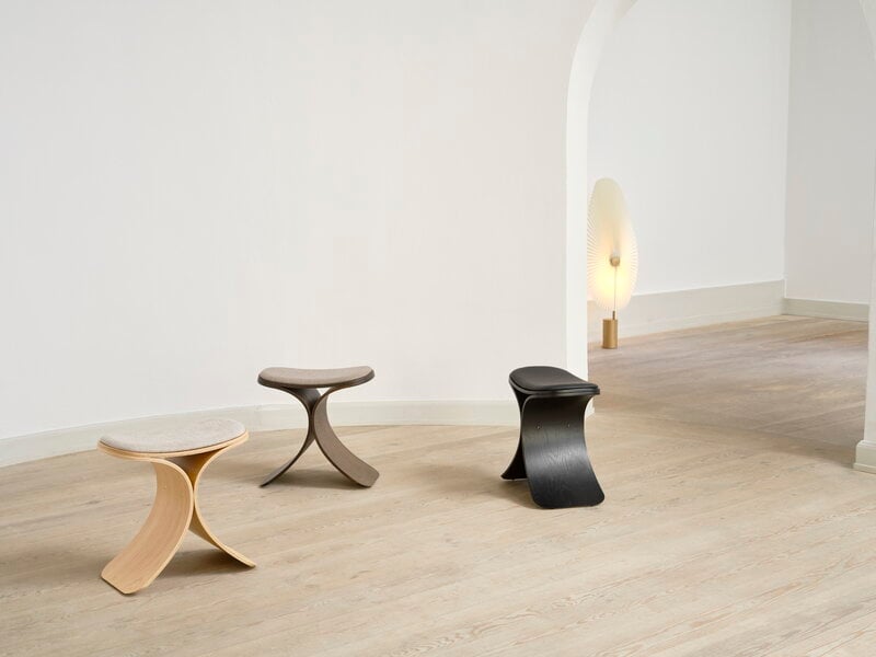 Gejst Luno stool, oak - beige, decoration image