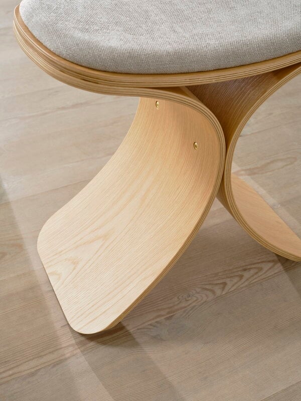 Gejst Luno stool, oak - beige, decoration image