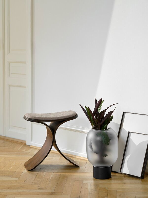 Gejst Luno stool, dark oak - dark beige, decoration image