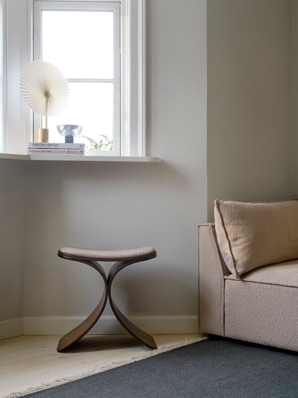 Gejst Luno stool, dark oak - dark beige, decoration image
