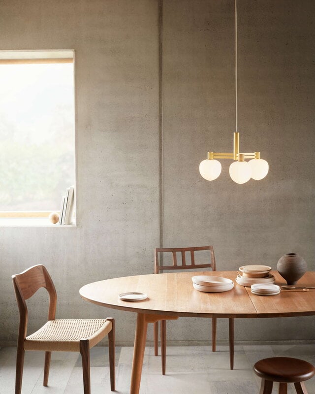LYFA Memoir 120 III lampadario, ottone, immagine decorativa