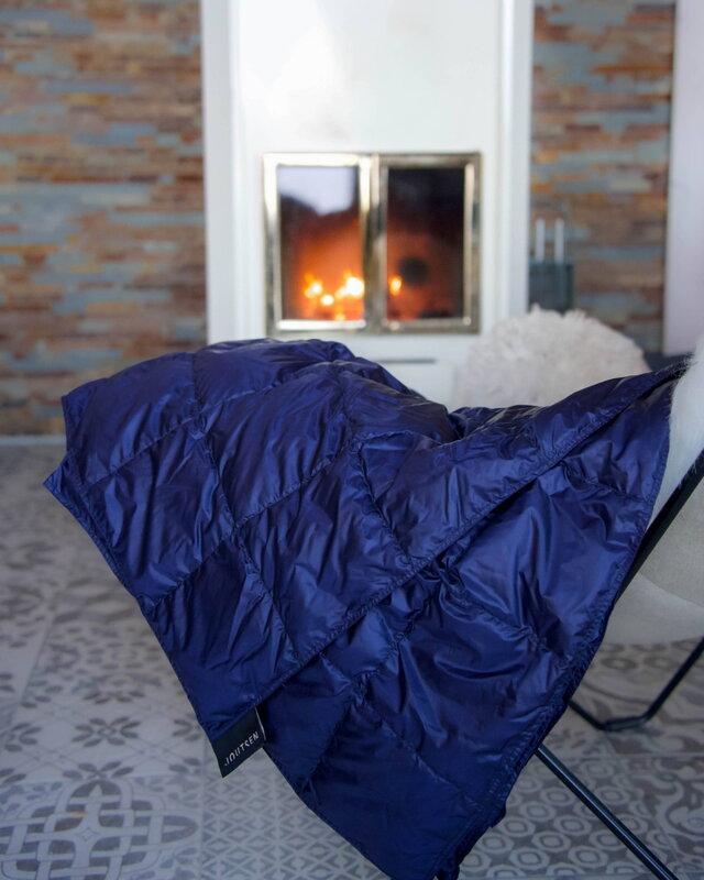 Joutsen Kulkuri down blanket, 130 x 190 cm, honeyberry, decoration image