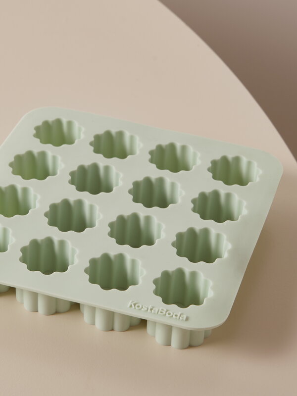 Kosta Boda Viva ice cube form, 16 pieces, 3 cl, mint green, decoration image