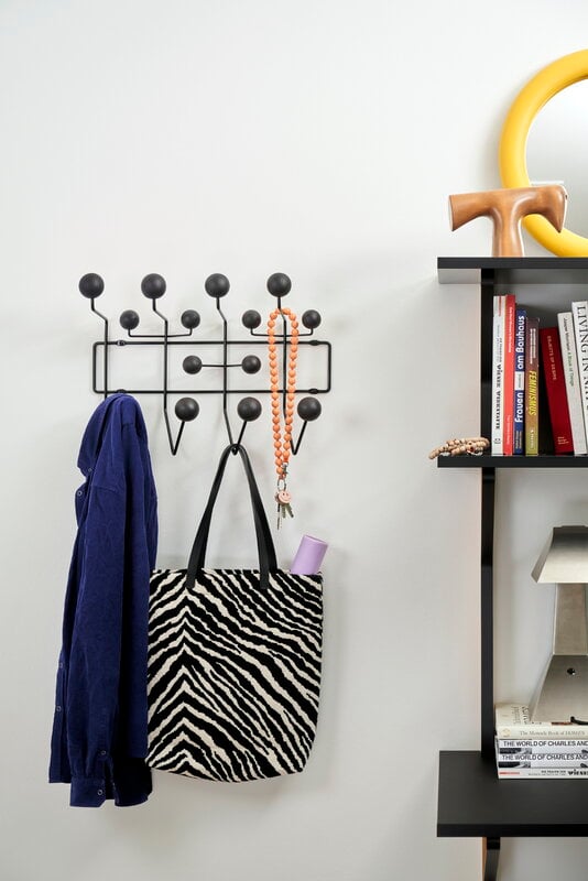 Vitra Portemanteau Hang It All, frêne noir, image décorative