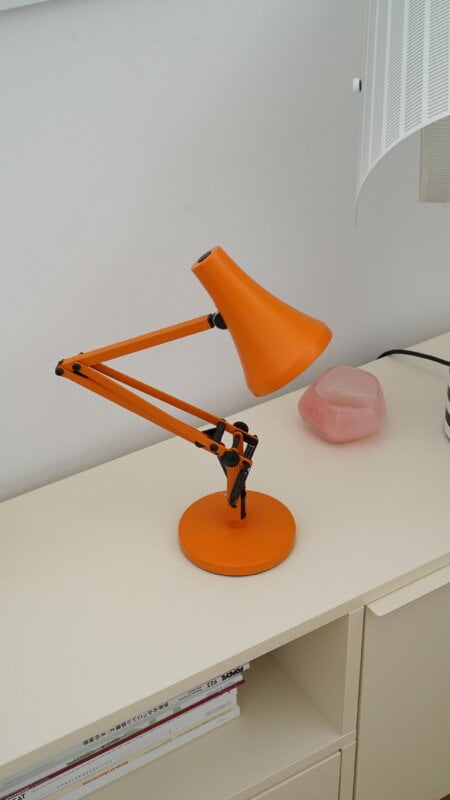 Anglepoise 90 Mini Mini lampe de bureau, orange brûlé par le soleil, image décorative