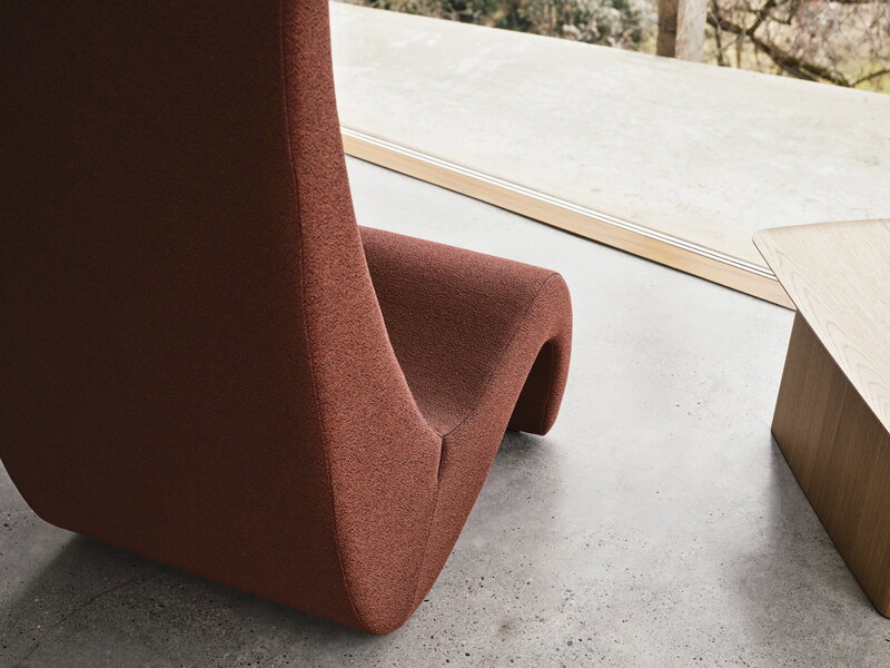 Vitra Amoebe Lounge Chair, Cento 12 Dunkelrot Melange, dekorationsbild