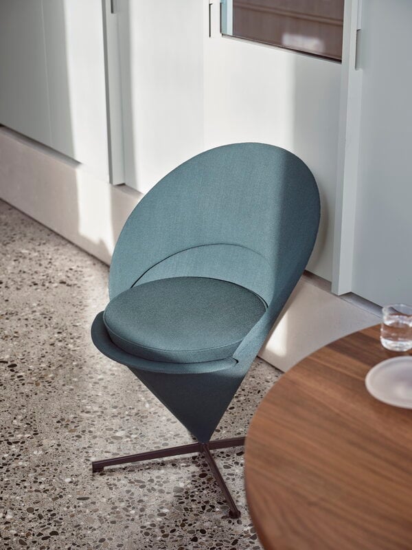 Vitra Guéridon pöytä, 105 cm, öljytty amerikkalainen pähkinäpuu, näkymä 6
