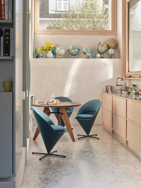 Vitra Guéridon pöytä, 105 cm, öljytty amerikkalainen pähkinäpuu, näkymä 7