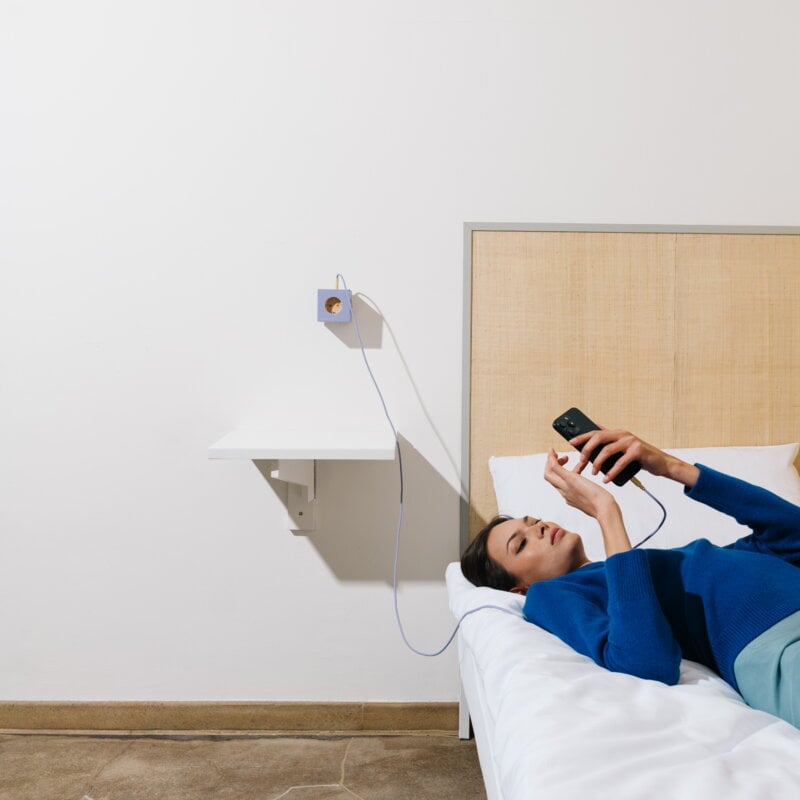 Avolt Square 2 USB-C wall socket extender, lavender glow, Avolt x Bauhaus-Archiv, decoration image