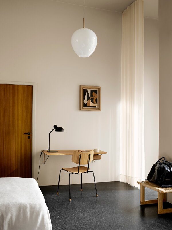 Carl Hansen & Søn Bureau mural AB019, 120 x 60 cm, chêne huilé - acier inoxydable, image décorative