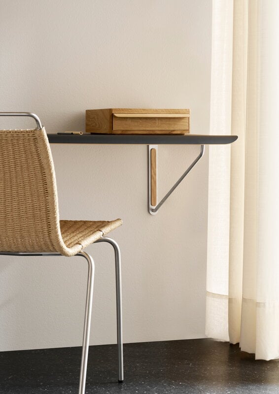 Carl Hansen & Søn AB020D wall desk drawer, oiled oak, decoration image