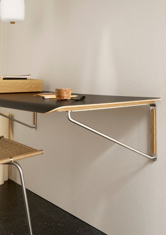 Carl Hansen & Søn AB019 wall desk, 120 x 60 cm, oiled oak - black laminate - steel, decoration image