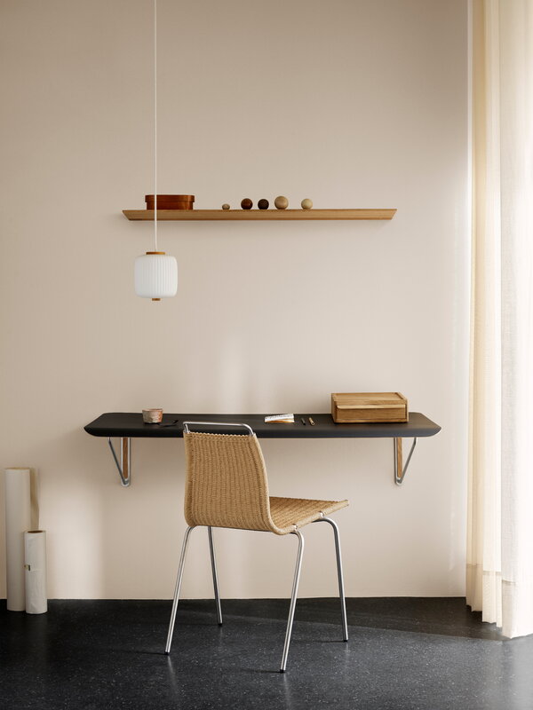 Carl Hansen & Søn AB019 wall desk, 120 x 60 cm, oiled oak - black laminate - steel, decoration image