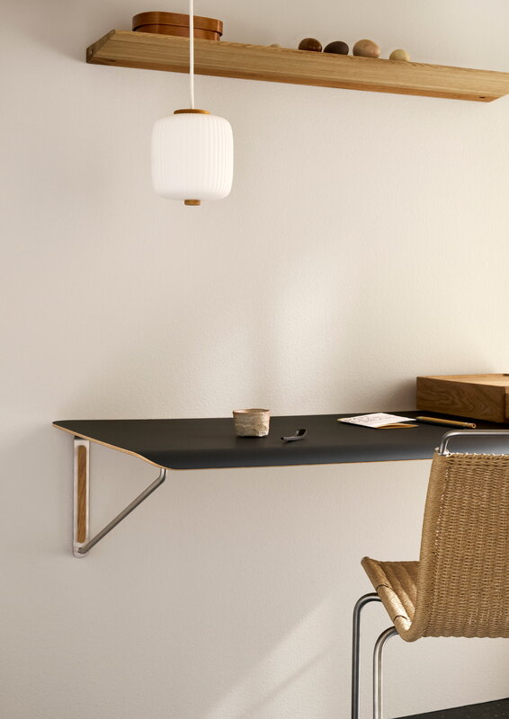 Carl Hansen & Søn AB019 wall desk, 120 x 60 cm, oiled oak - black laminate - steel, decoration image