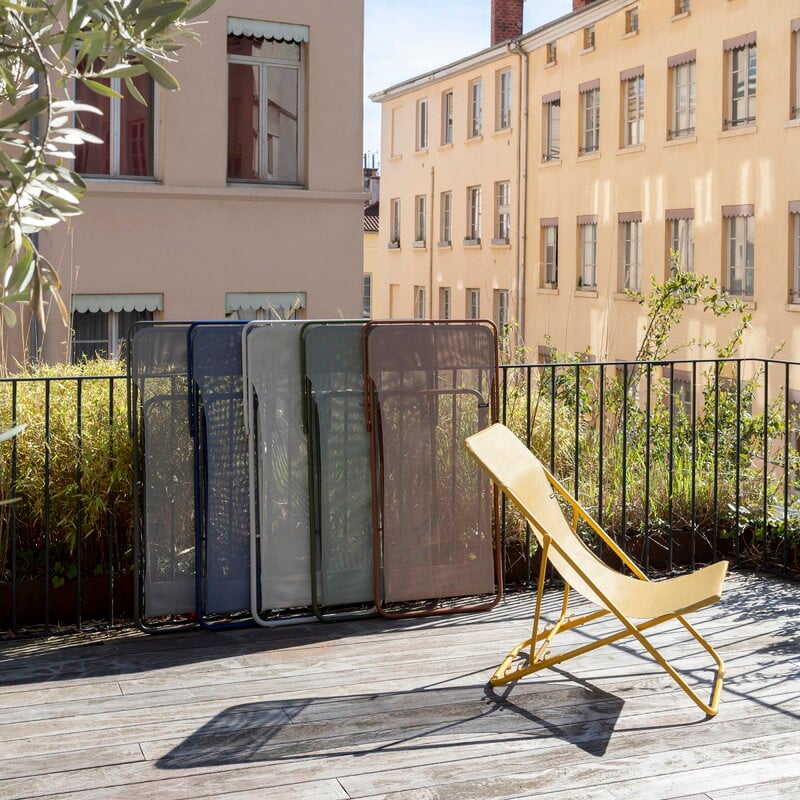 Lafuma Mobilier Maxi Transat deckchair, CB miel, decoration image