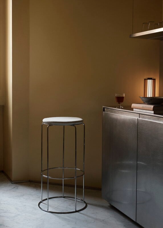 &Tradition Numbra TY3 portable lamp, tumbled aluminium - lacquered oak, view 10