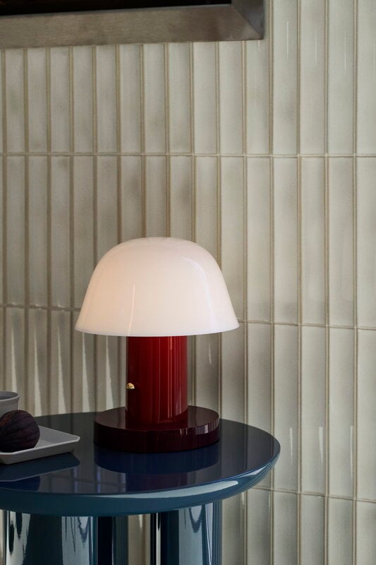 &Tradition Setago JH27 table lamp, maroon - grape | Finnish Design 