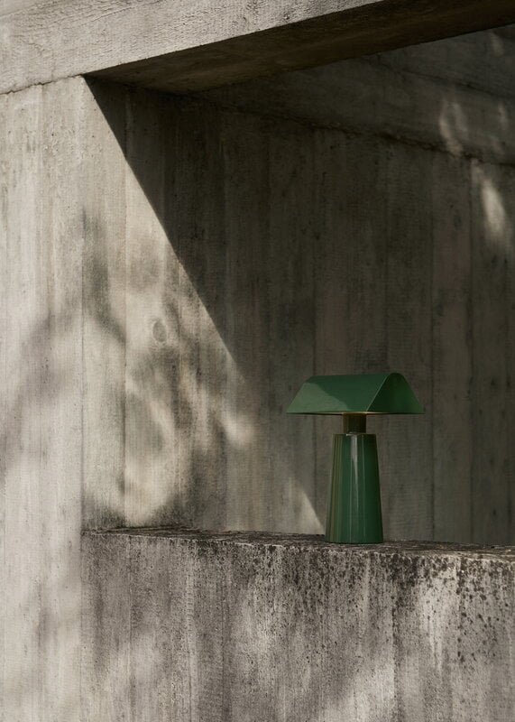 &Tradition Caret MF1 portable table lamp, forest, decoration image