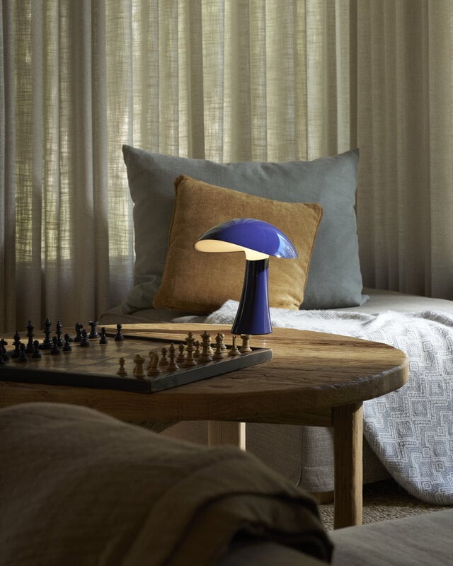 Louis Poulsen Rumee 220 portable table lamp, night blue, decoration image